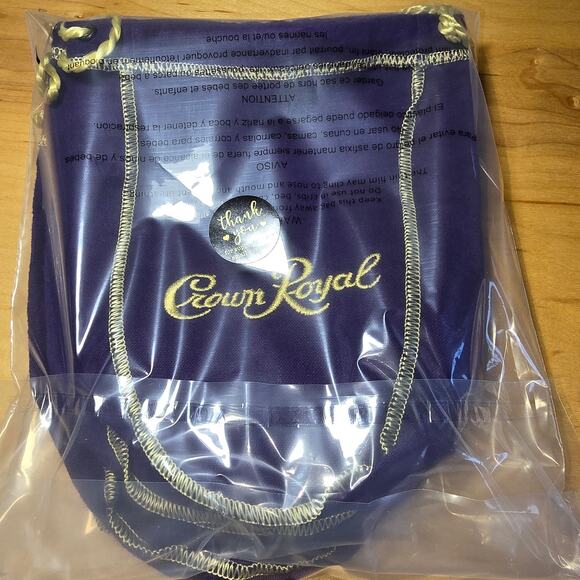Lot of 6 Crown Royal Bags Purple Gold , All 8" Length Bags Excellent Condition - Picture 4 of 4